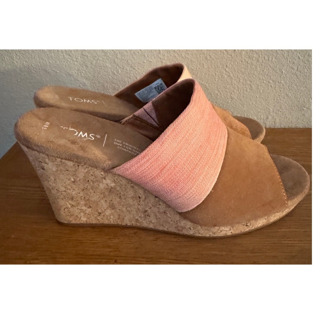 TOMS Monica Mule Sandals Womens 8.5 Pink Tan Cork Wedge Suede Slide Excellent